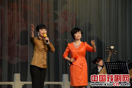 三团党支部书记,国家一级演员徐畅,优秀青年演员张兰倾情献唱《红灯记