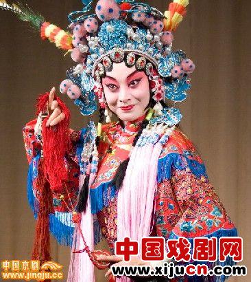 沈阳京剧院旦角演员陈阳,成功晋级"第六届全国青年京剧演员电视大赛"