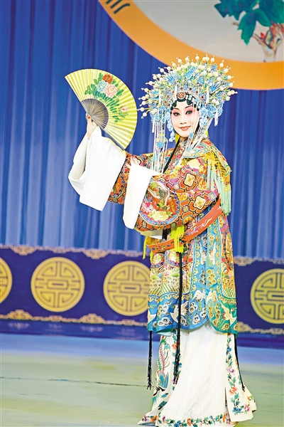 “川昆合演特别场”开票 陈巧茹将演绎川剧《贵妃醉酒》