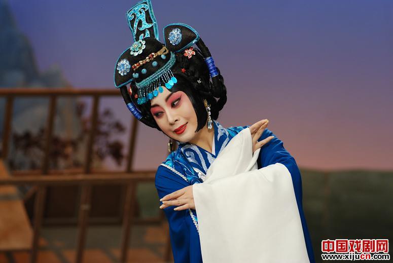 国内京剧界唯一一个宗张兼梅的青衣演员姜亦珊
