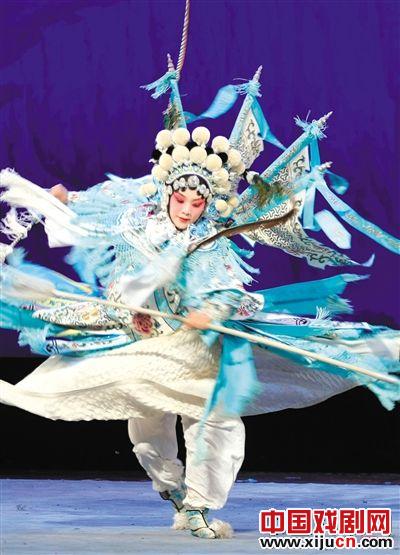 宁夏演艺集团京剧院连演五场新编历史京剧《杨门女将》