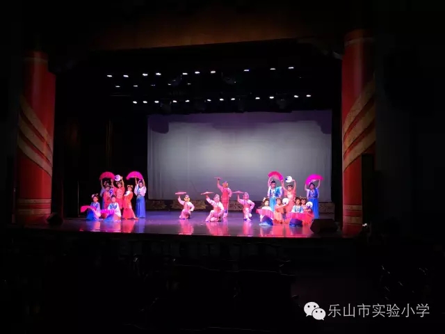 实小川剧班参加第二届川剧传习普及展演活动