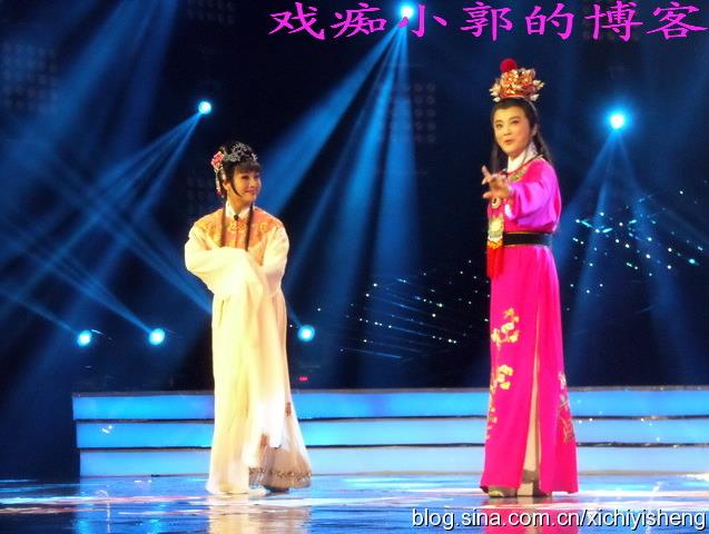 李玲玉、刘艳丽联袂越剧《红楼梦》天上掉下个林妹妹