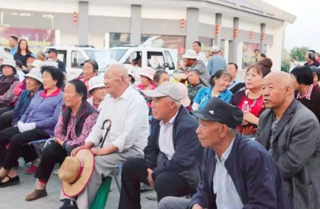 秦腔专场演出走进沙坡头水镇