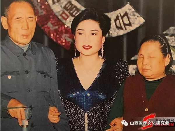 双目失明的盲艺人夫妻育“梅花”晋剧名家宋转转