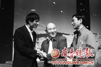 吕剧《杨广和》主创人员参加第四届全国少数民族文艺会演开幕式活动