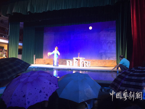 全省优秀舞台艺术作品巡演 广州粤剧团唱响湛江