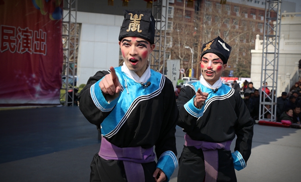 济宁市山东梆子剧院演出《香莲案》《清风亭》《王华传》等经典剧目