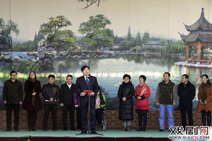 “武汉市全国道德模范共创全国文明城市——迎新年为农民唱大戏公益演出”启动仪式